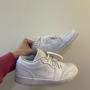 White low Jordan’s